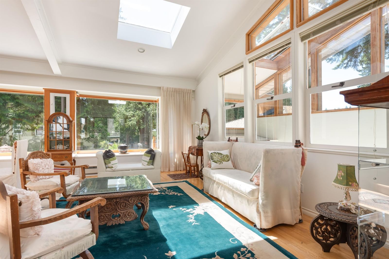 Listing Image 10