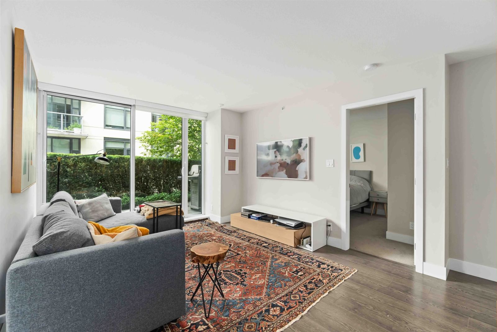 Listing Image 20