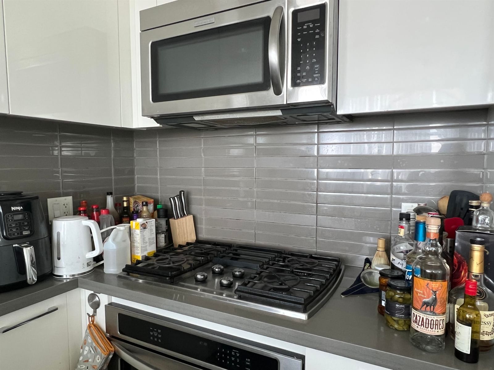 Listing Image 14
