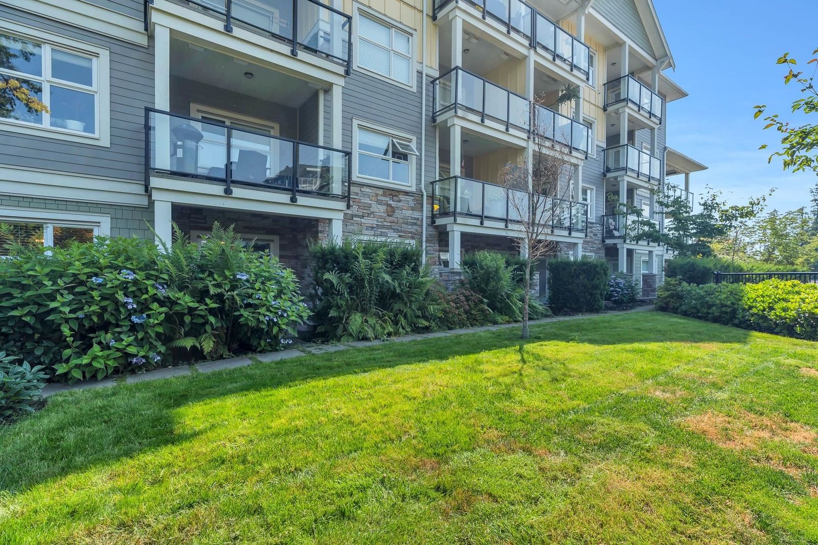 Listing Image 25