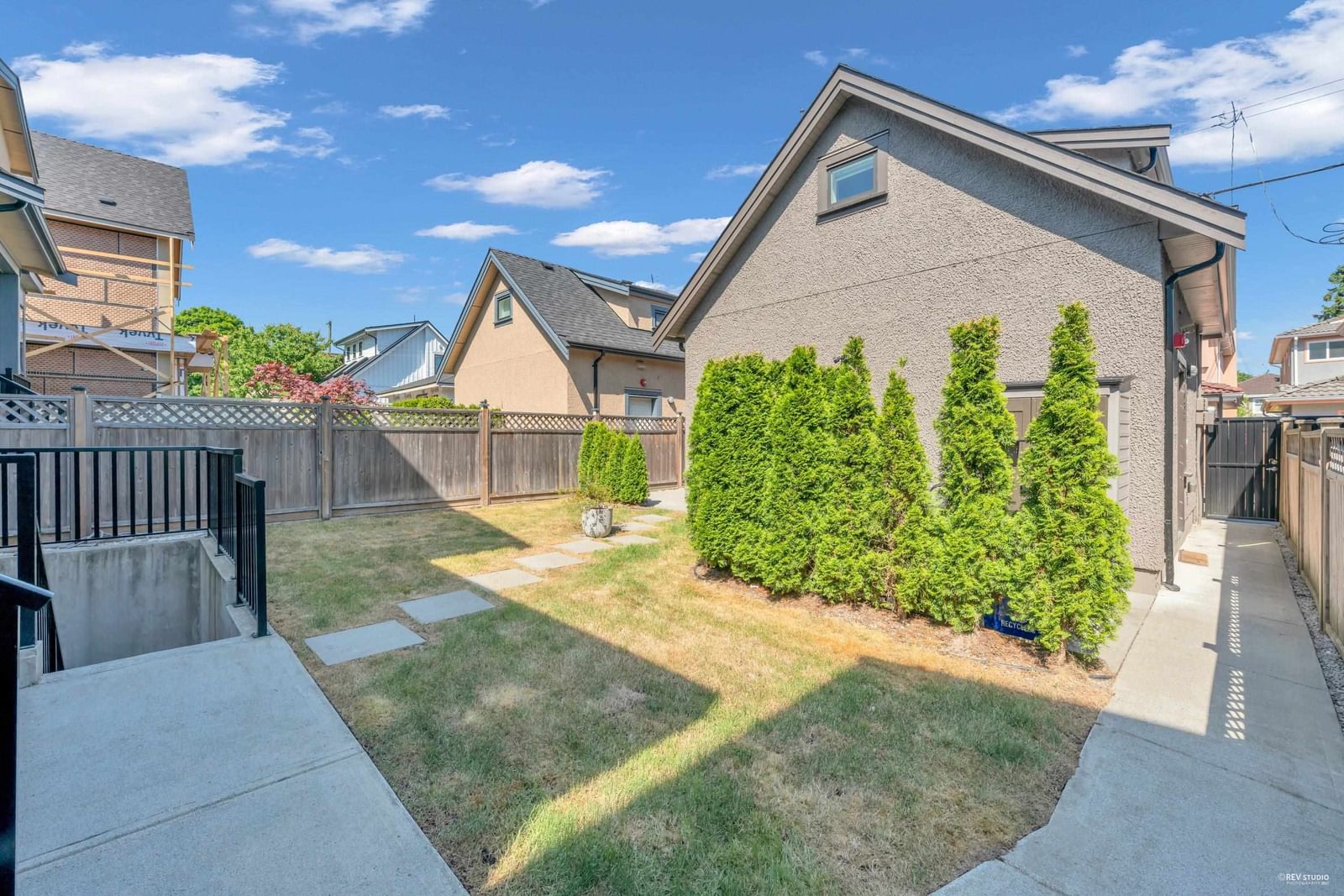 Listing Image 21