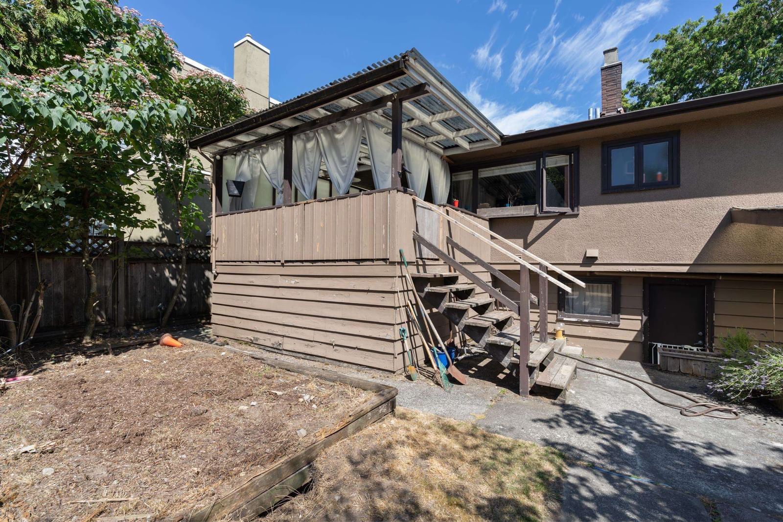Listing Image 17