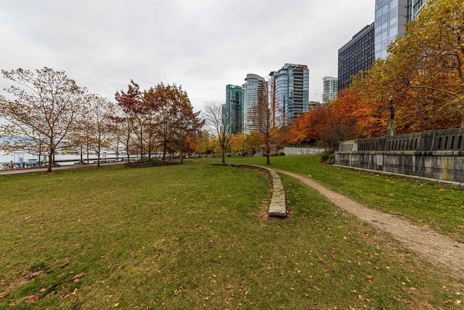 Listing Image 28