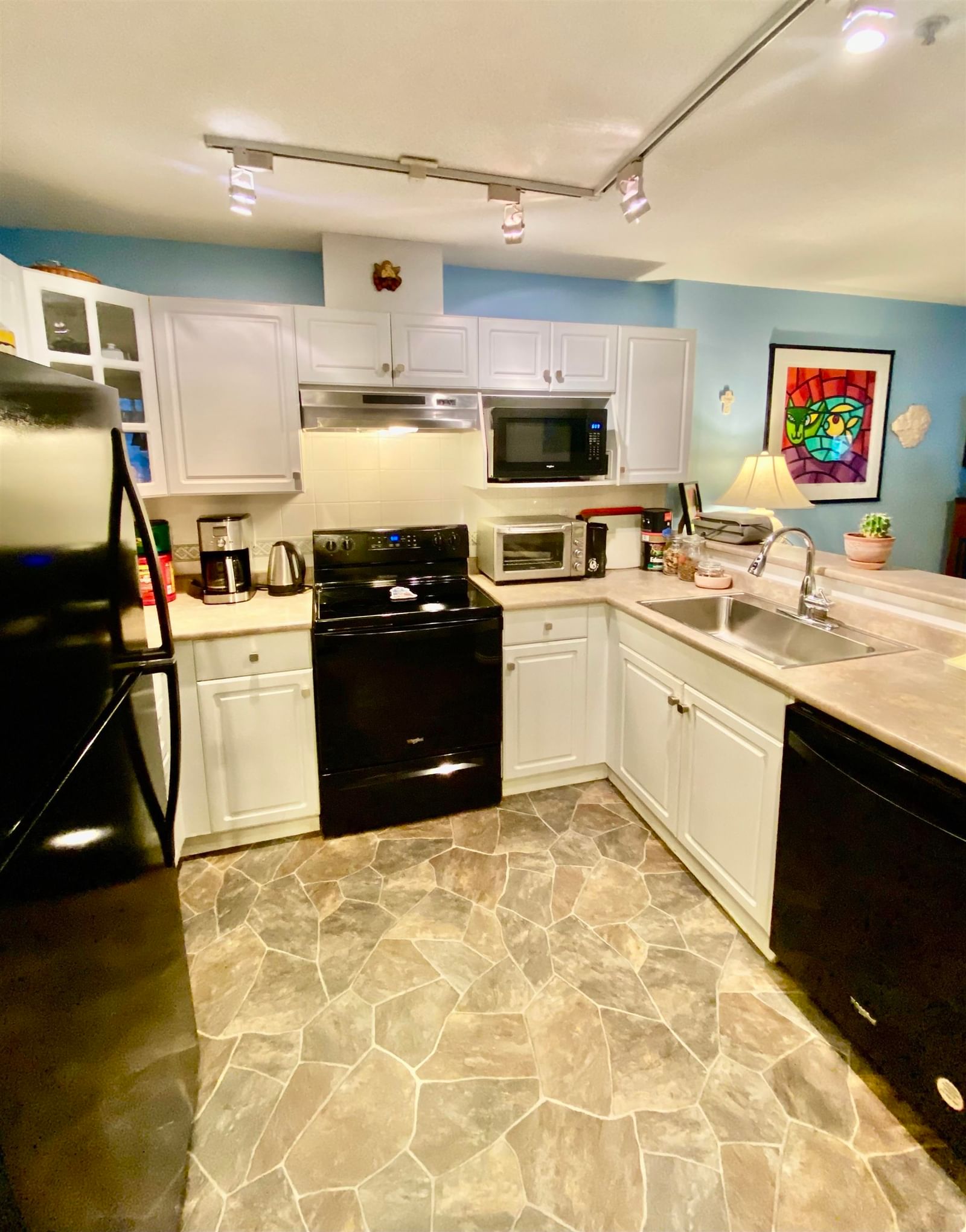 Listing Image 13