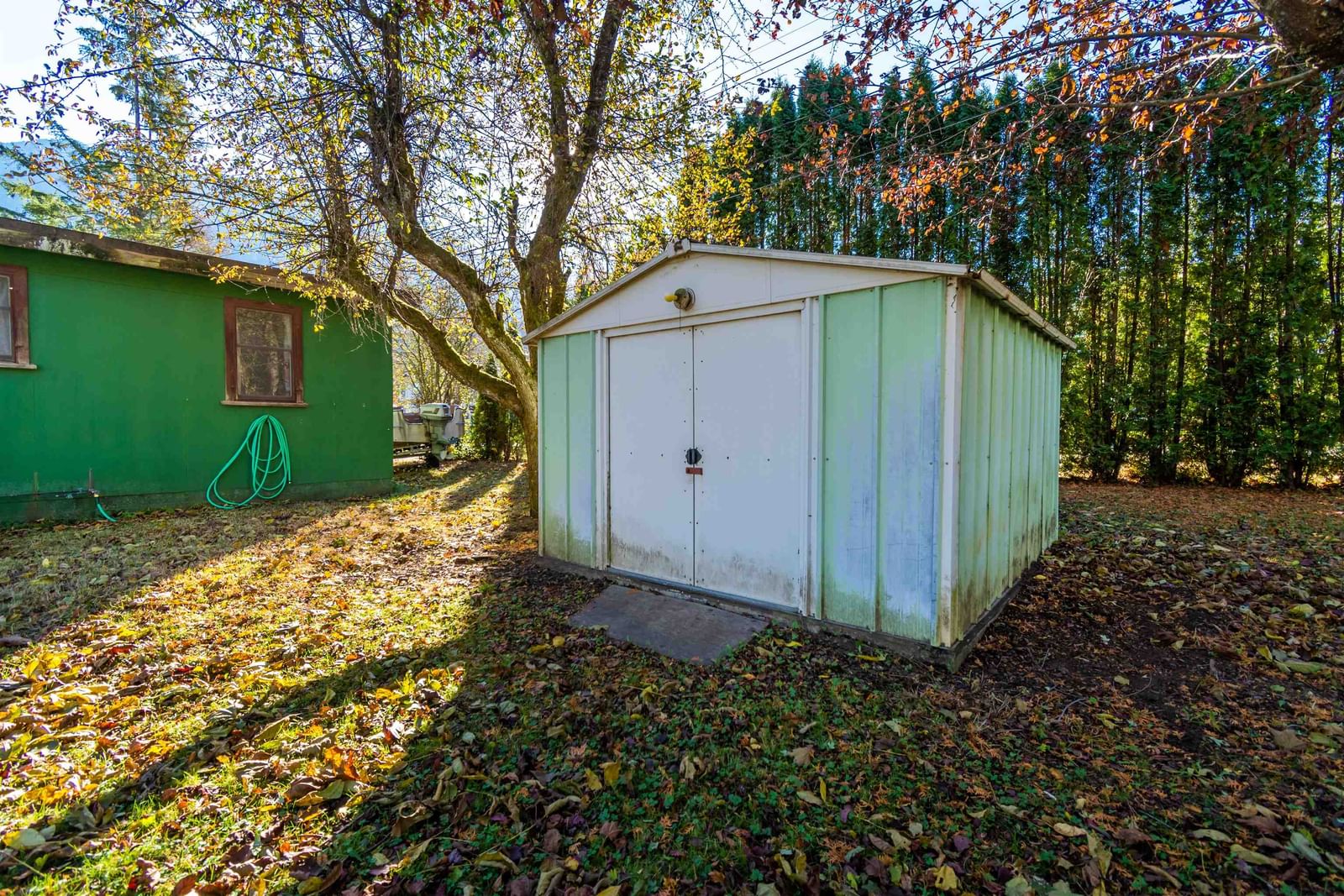 Listing Image 12
