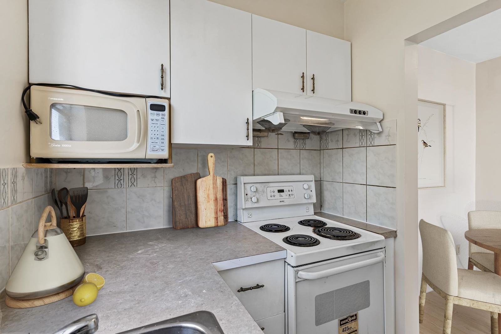 Listing Image 9