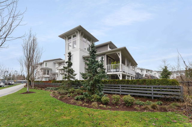 8 - 4638 Orca Way