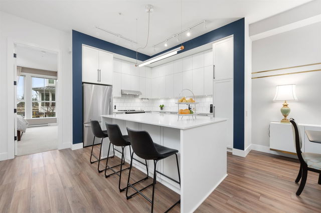 8 - 4638 Orca Way