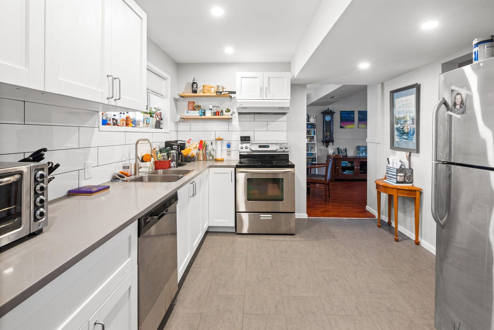 Listing Image 14