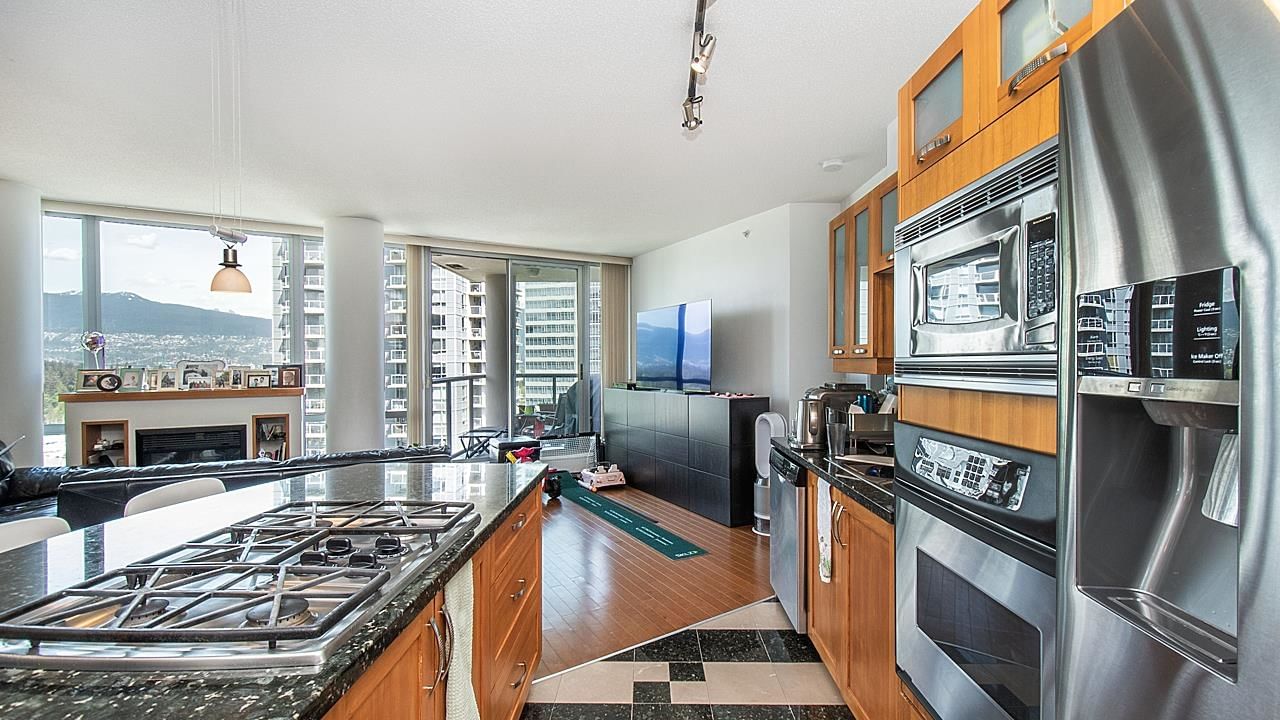 Listing Image 10