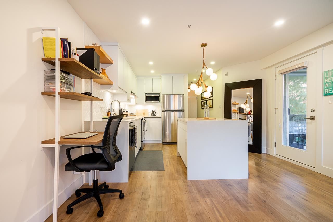 Listing Image 9