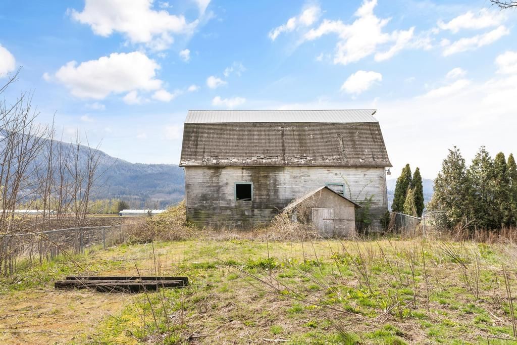 Listing Image 24