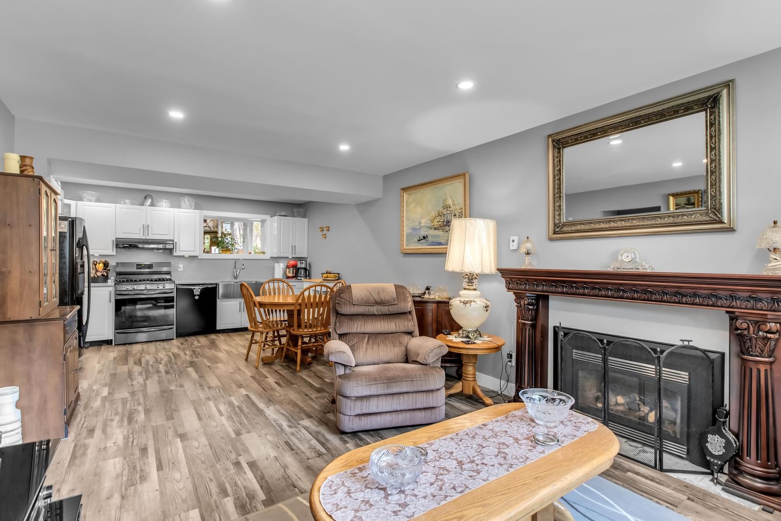 Listing Image 20
