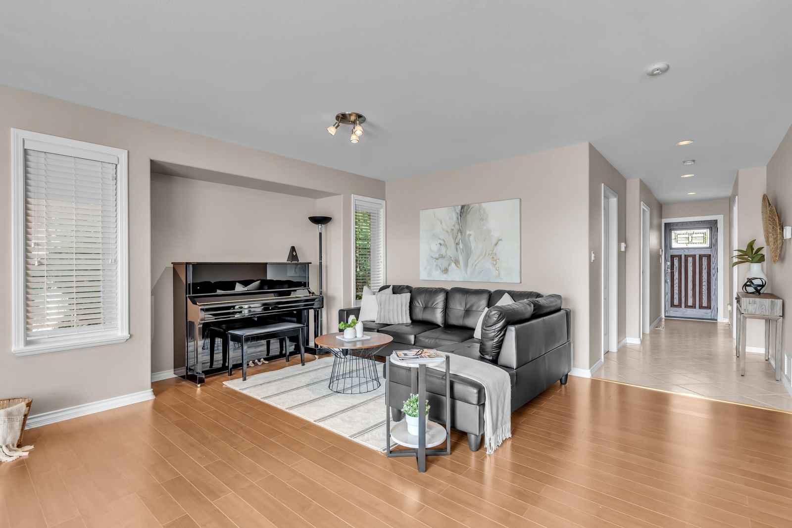 Listing Image 15