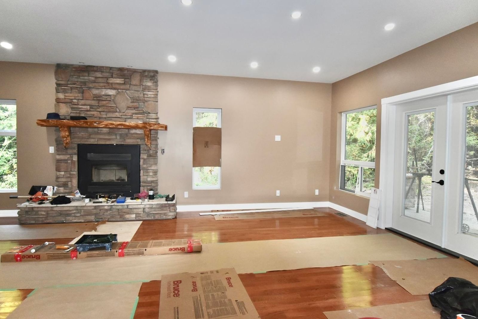 Listing Image 3