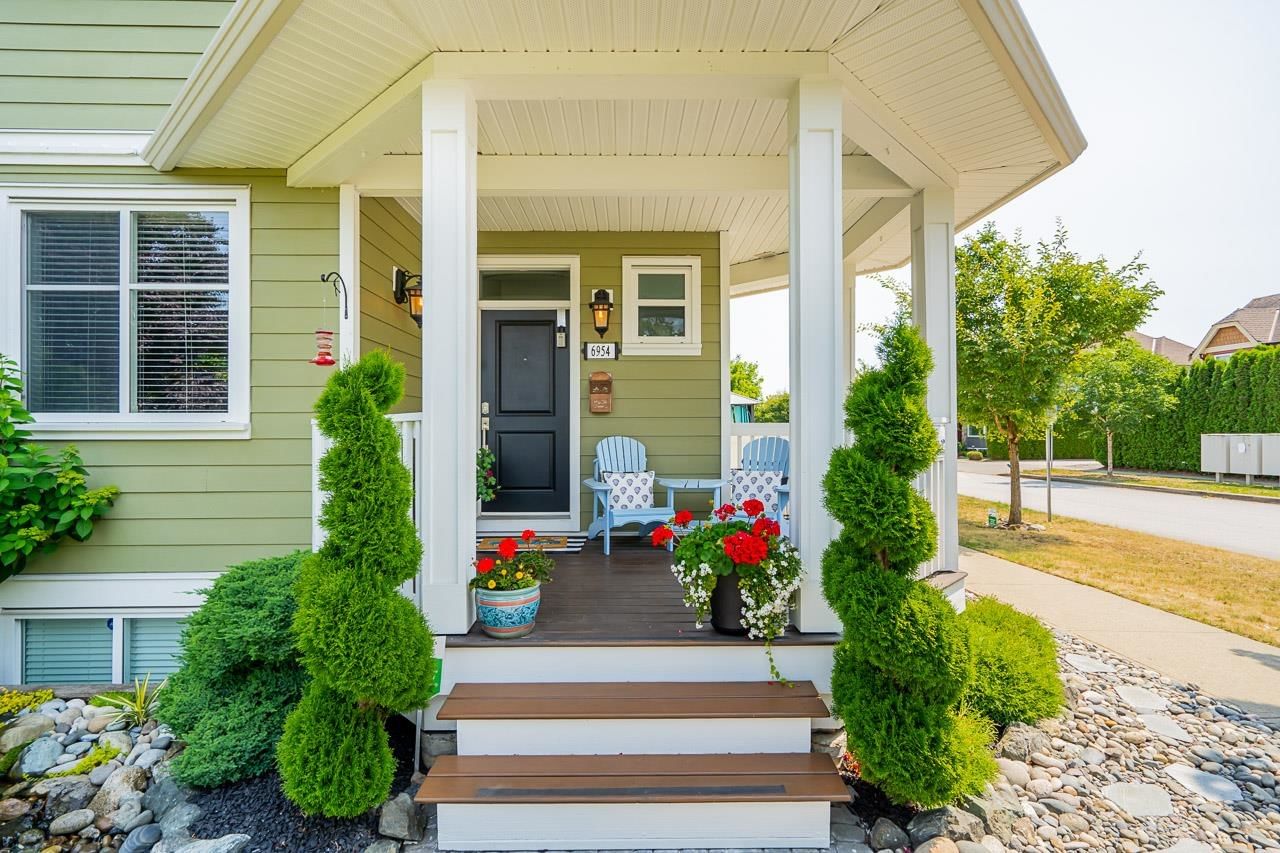 Listing photo 3