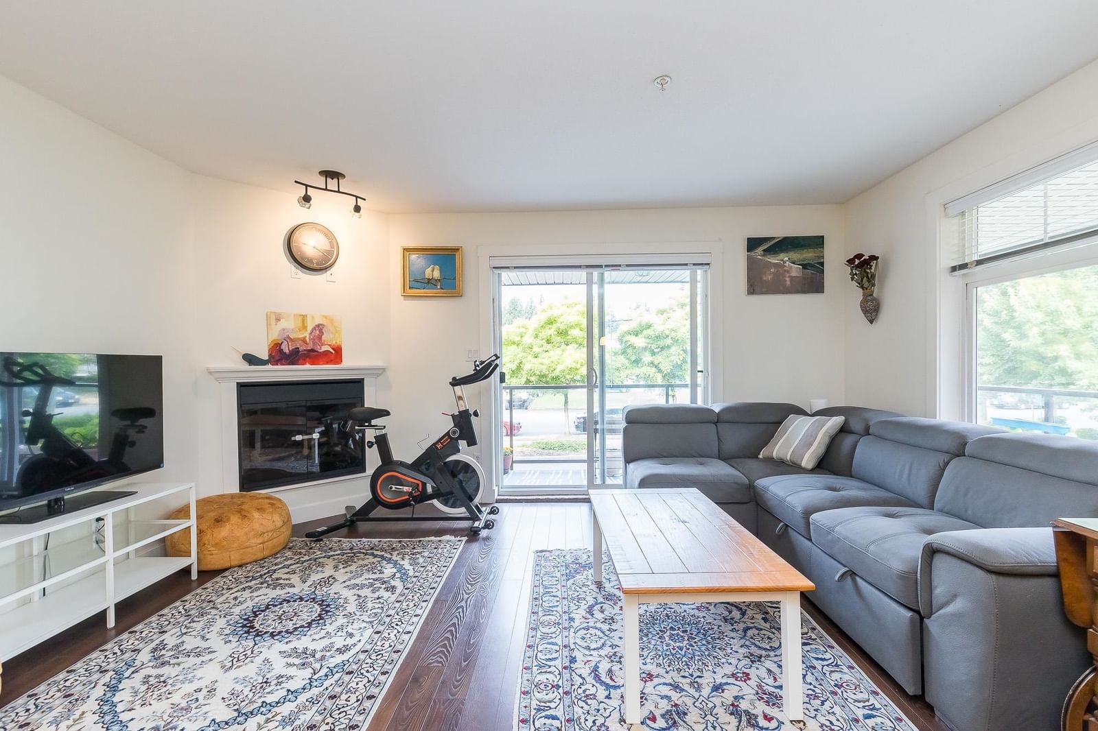 Listing Image 16