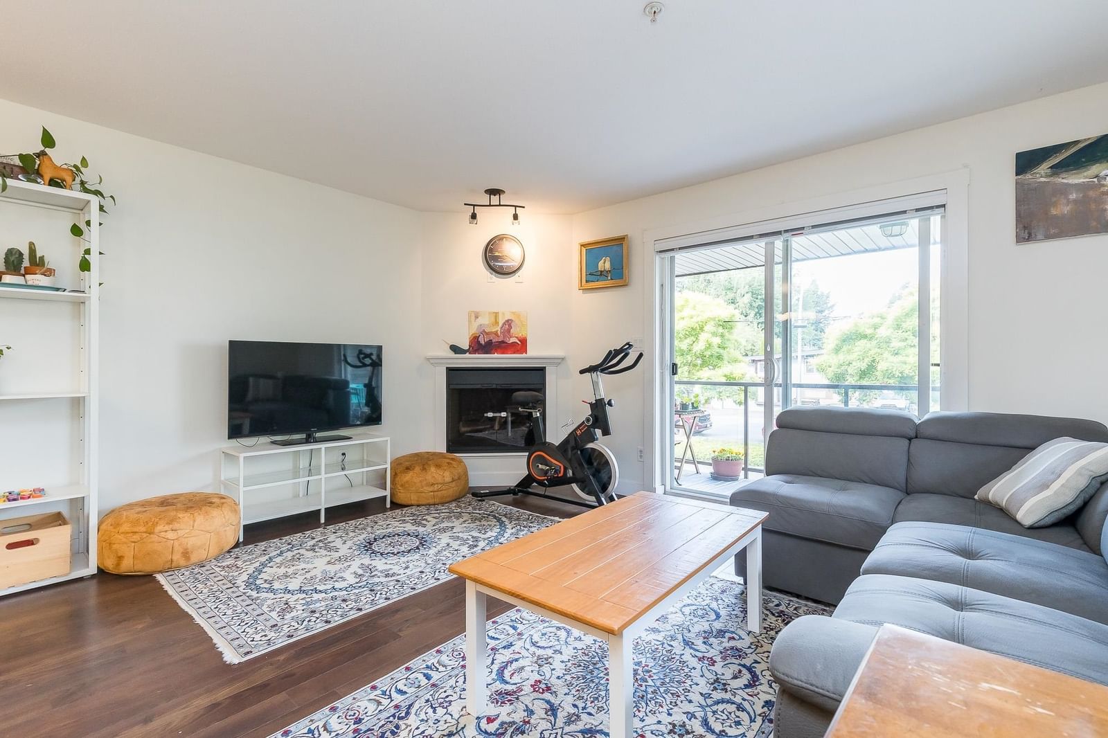 Listing Image 17