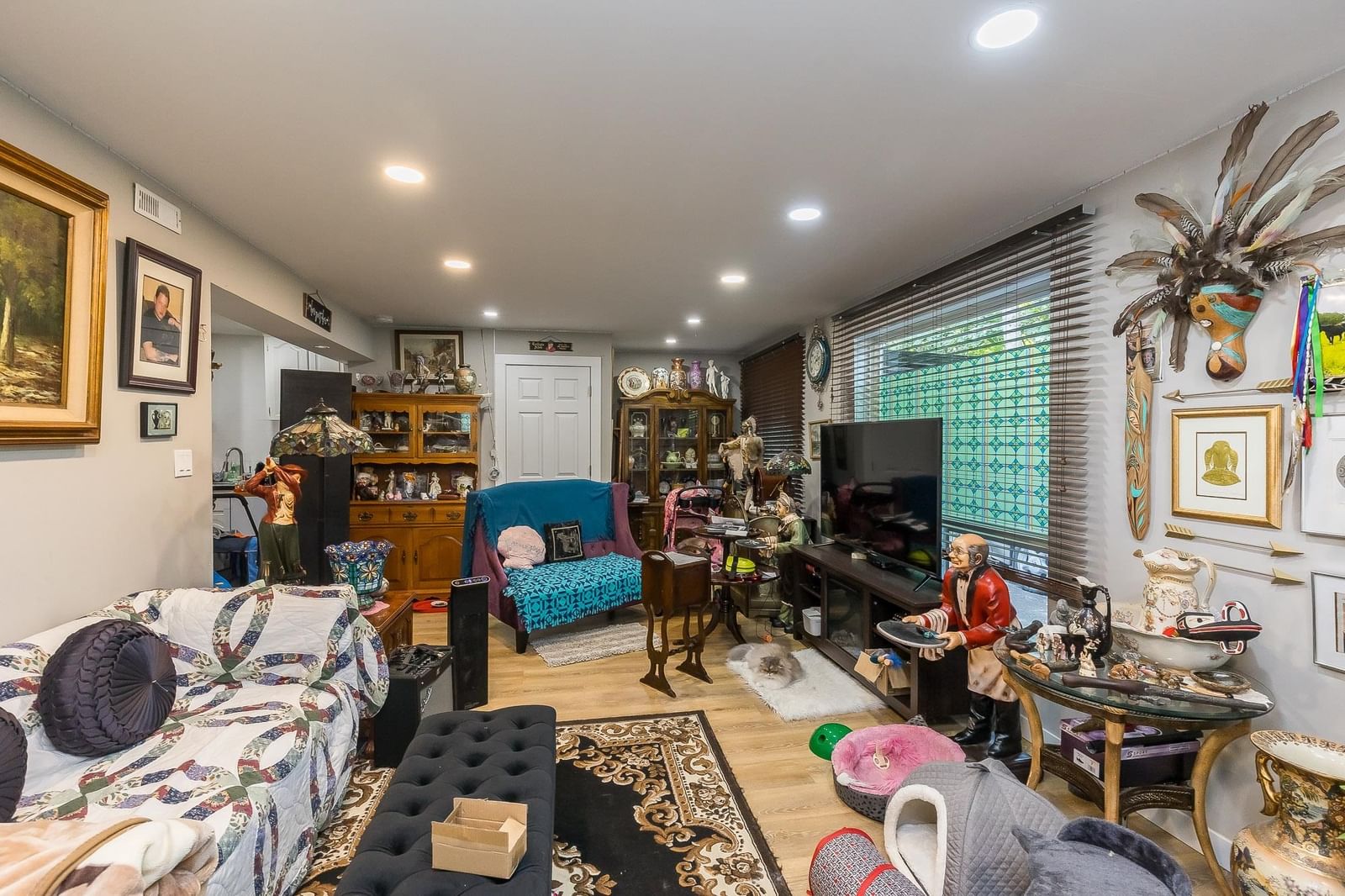 Listing Image 22