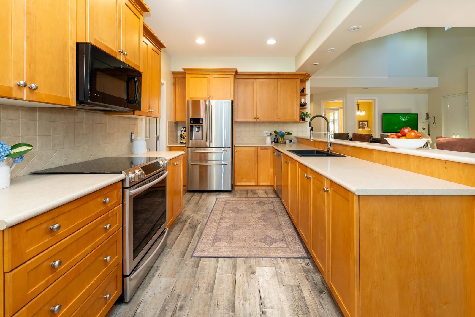 Listing Image 12
