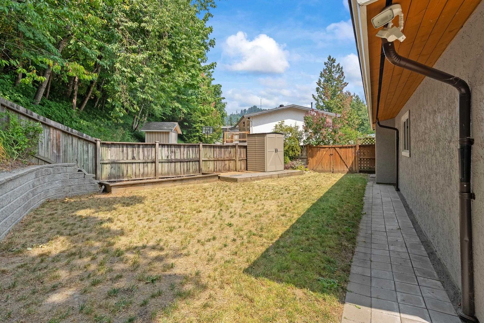 Listing Image 33