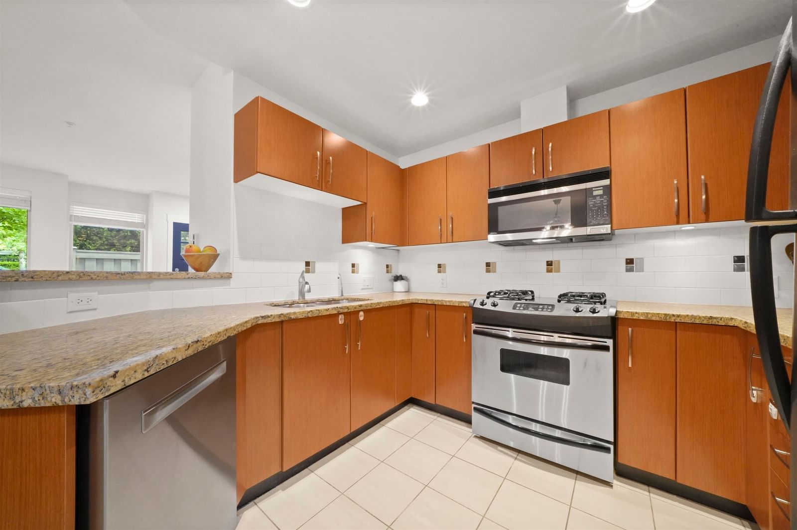 Listing Image 13
