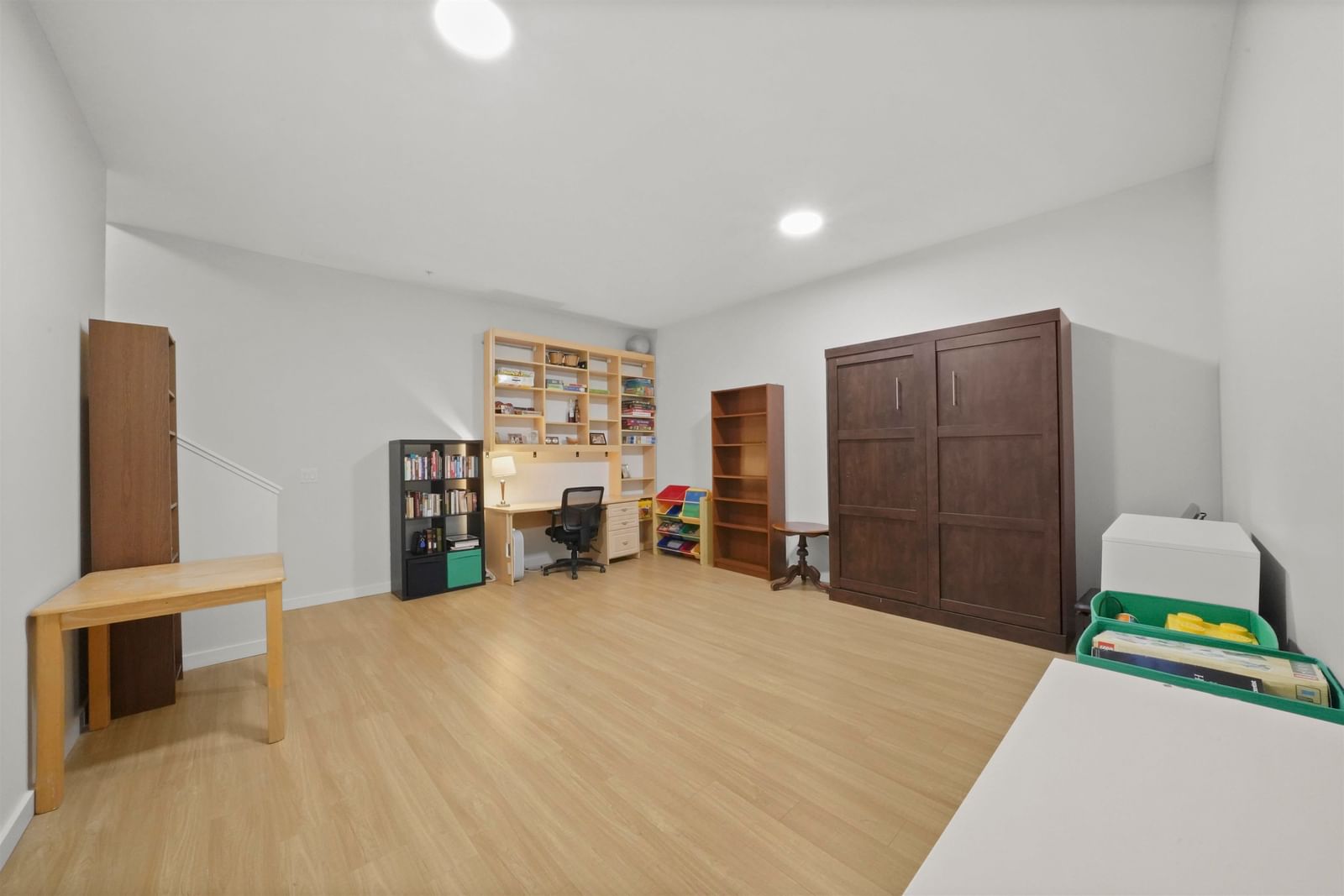 Listing Image 25
