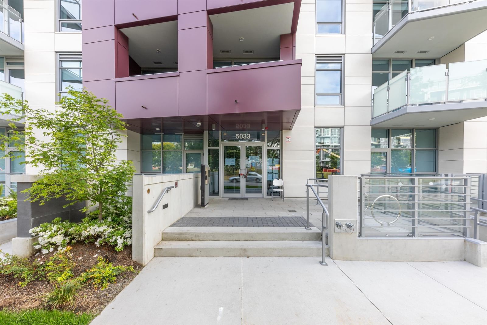 Listing Image 14