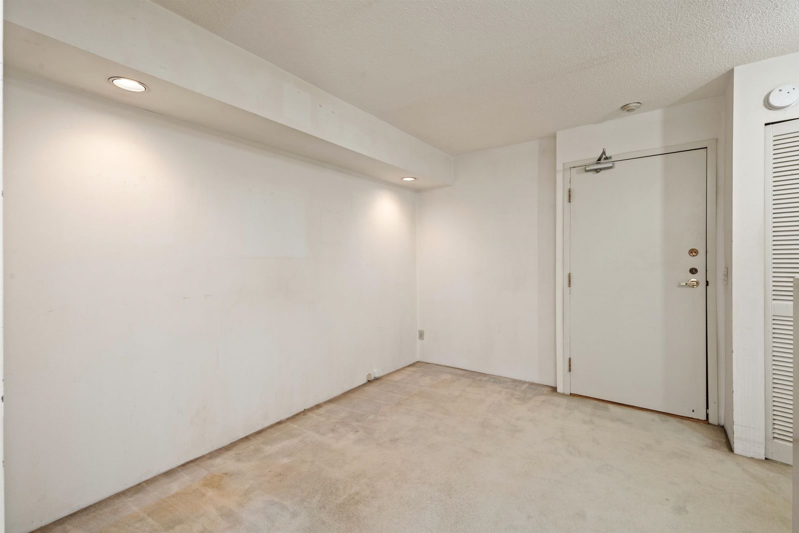 Listing Image 26