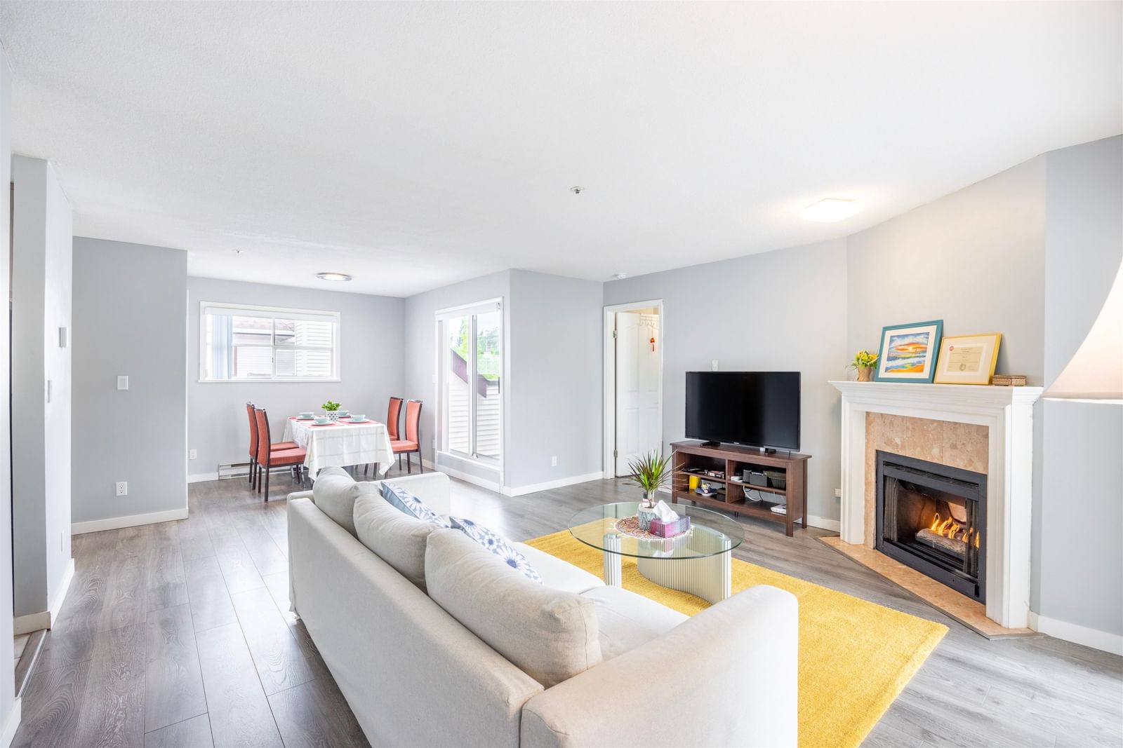Listing Image 10