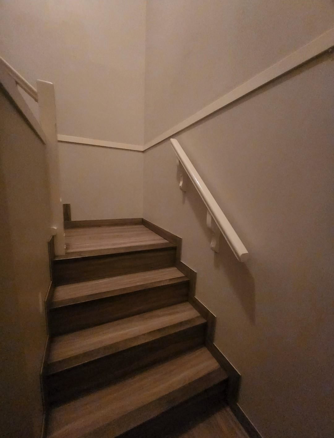 Listing Image 17
