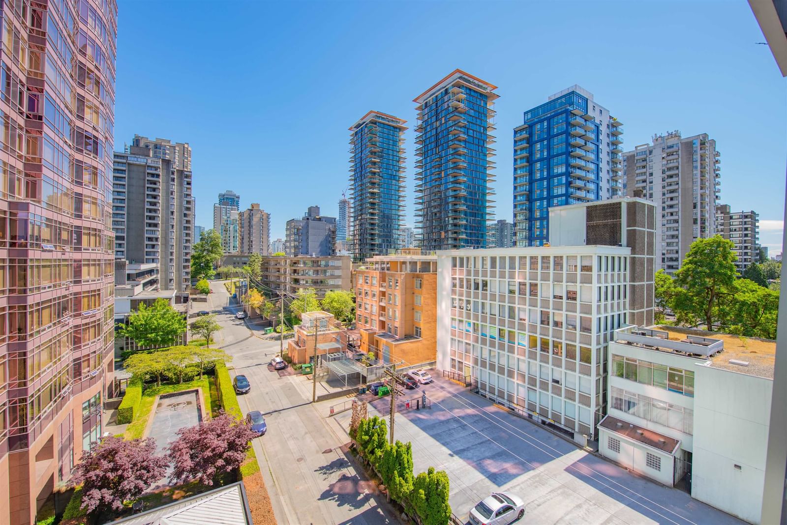 Listing Image 10