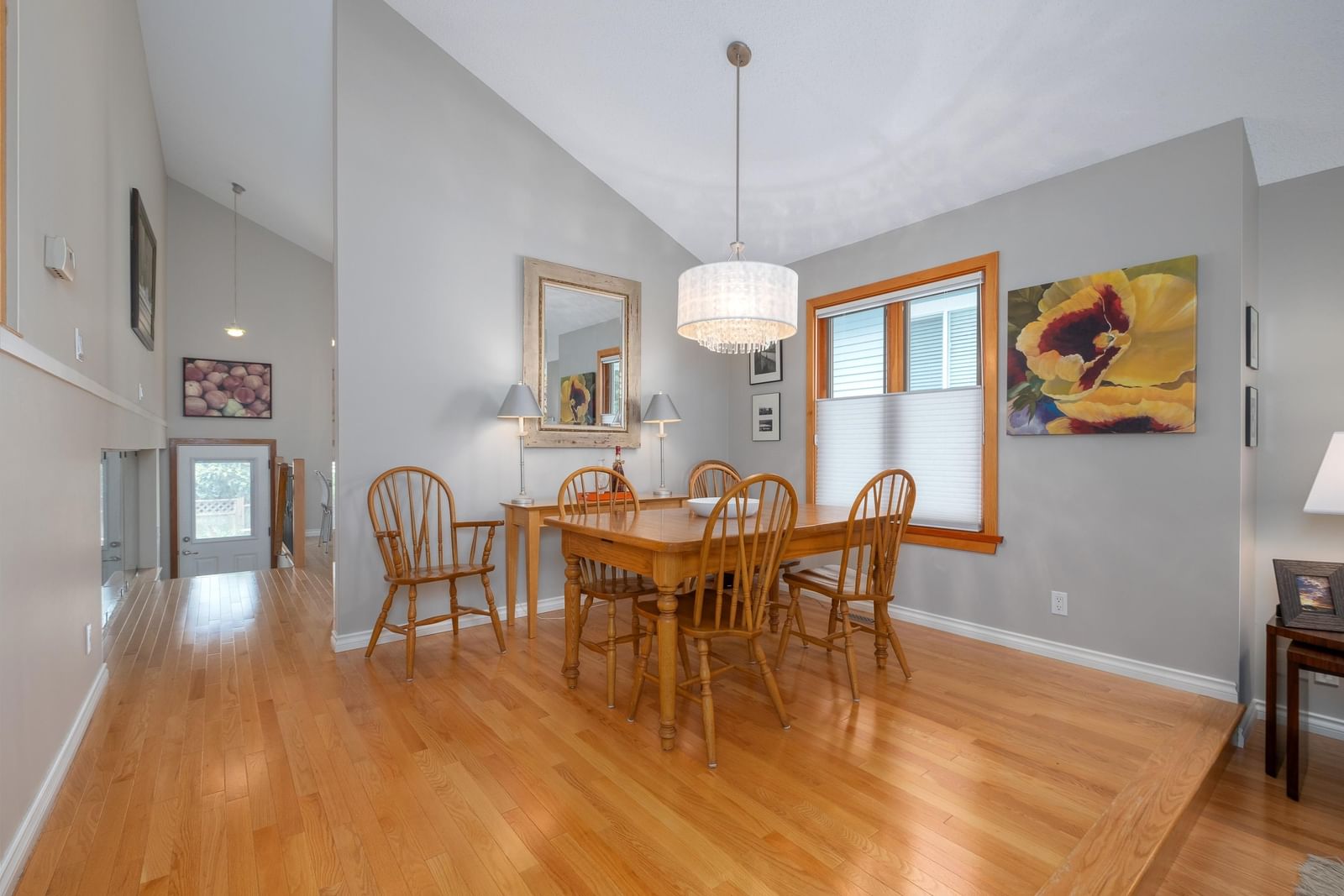 Listing Image 9