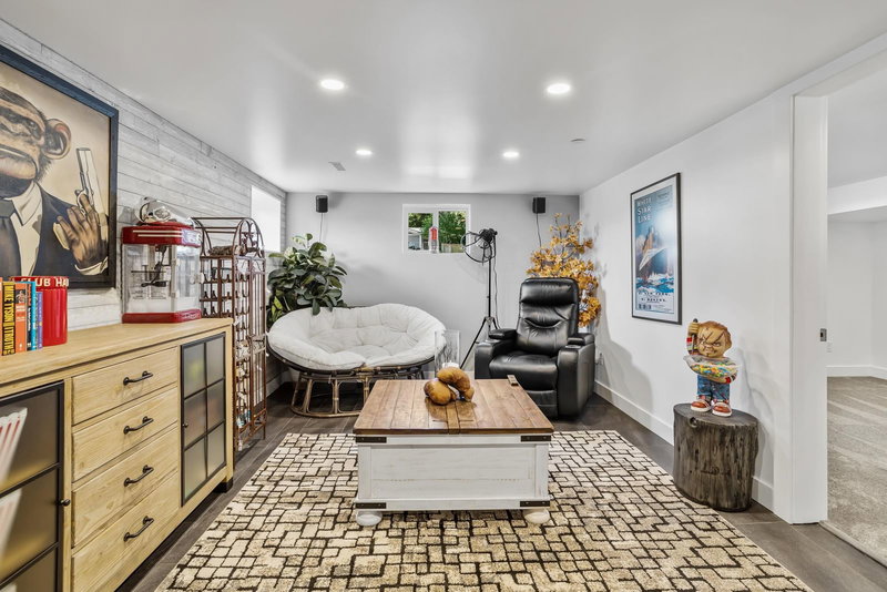 21199 River Road, Maple Ridge, V2X 2A5 | Image 3