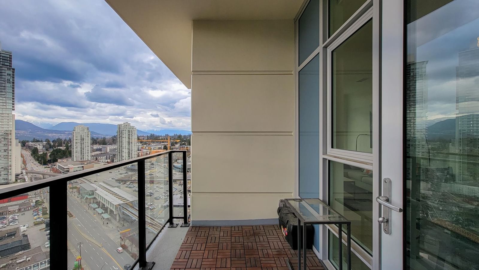 Listing Image 13
