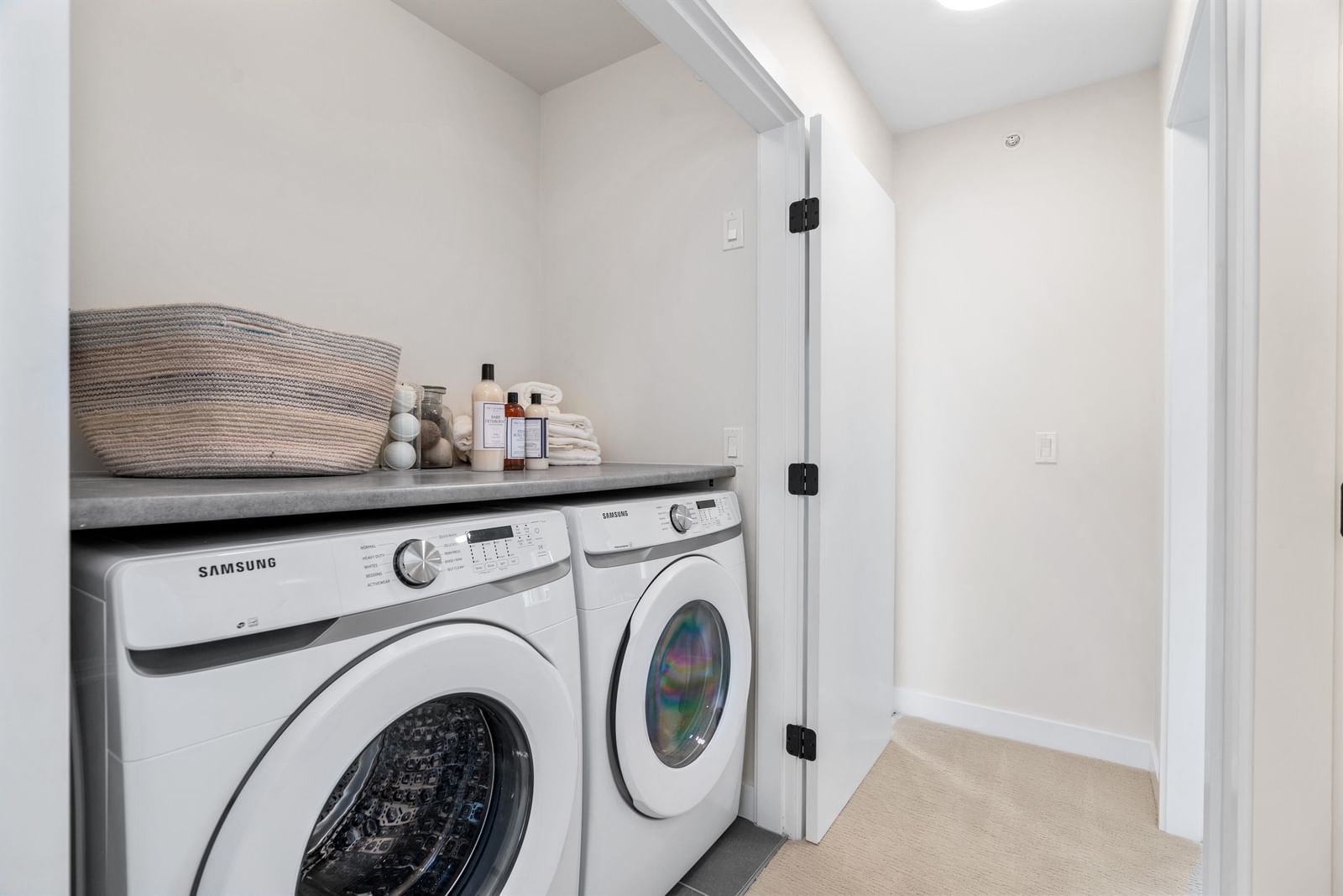 Listing Image 17