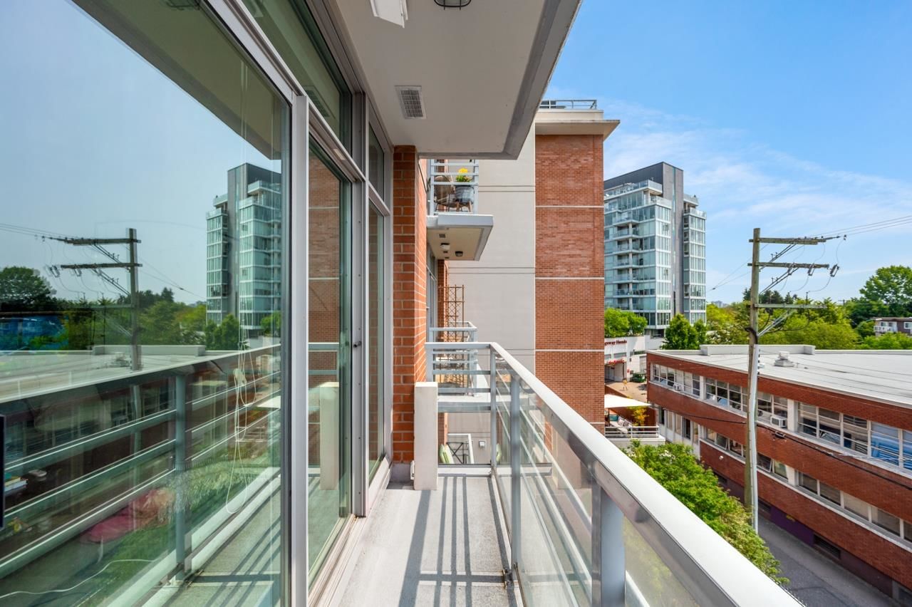 Listing Image 10