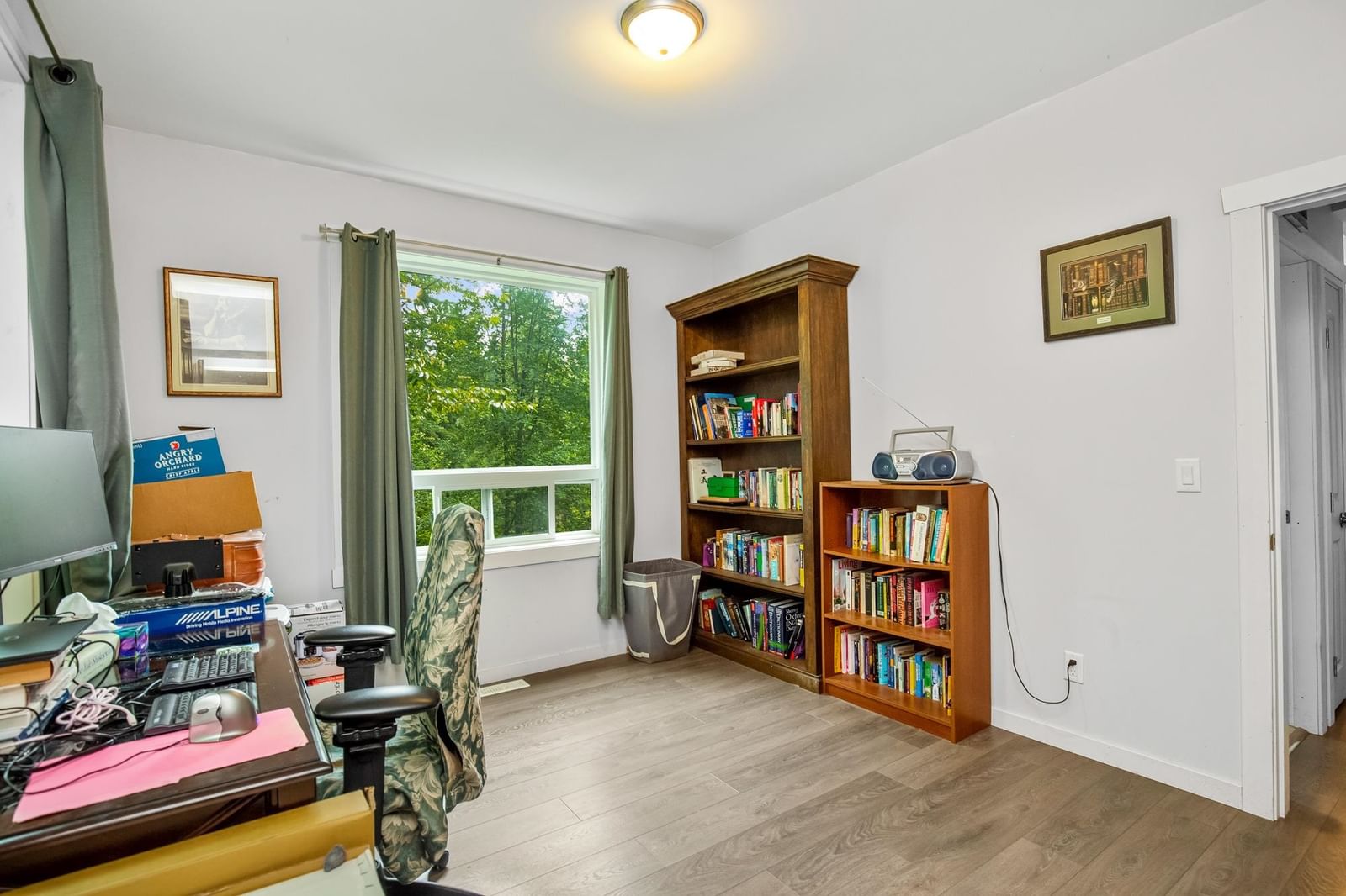 Listing Image 13