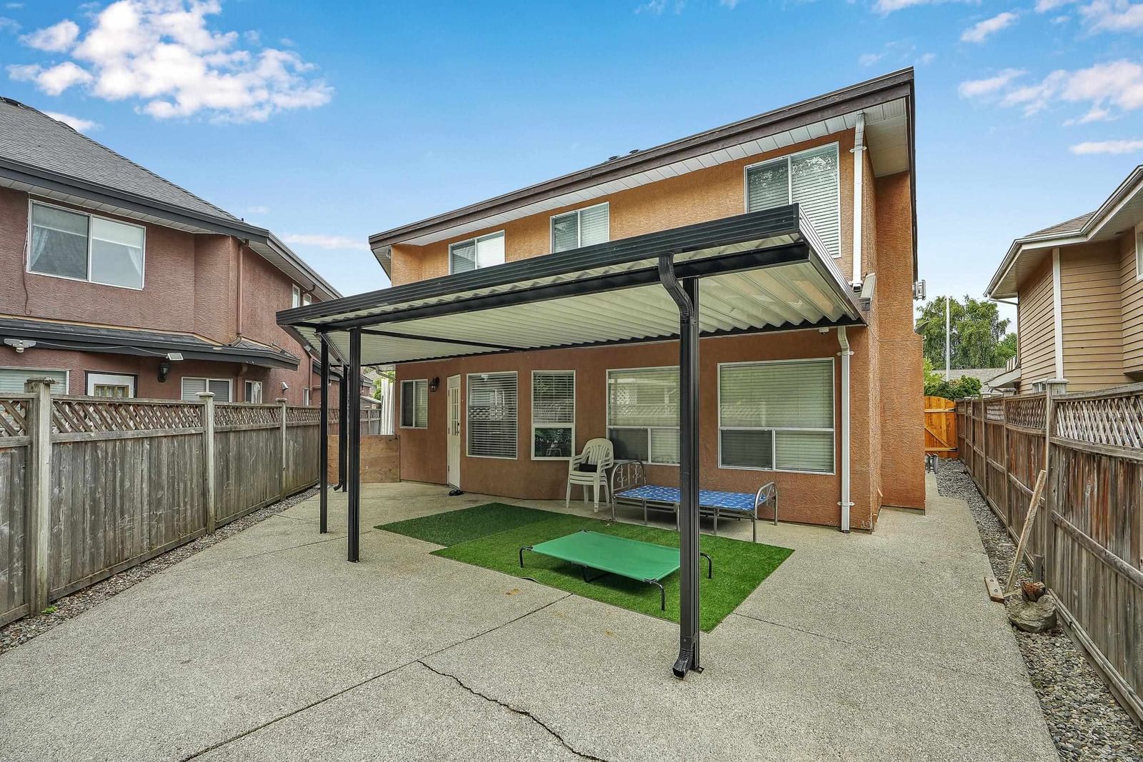 Listing Image 6
