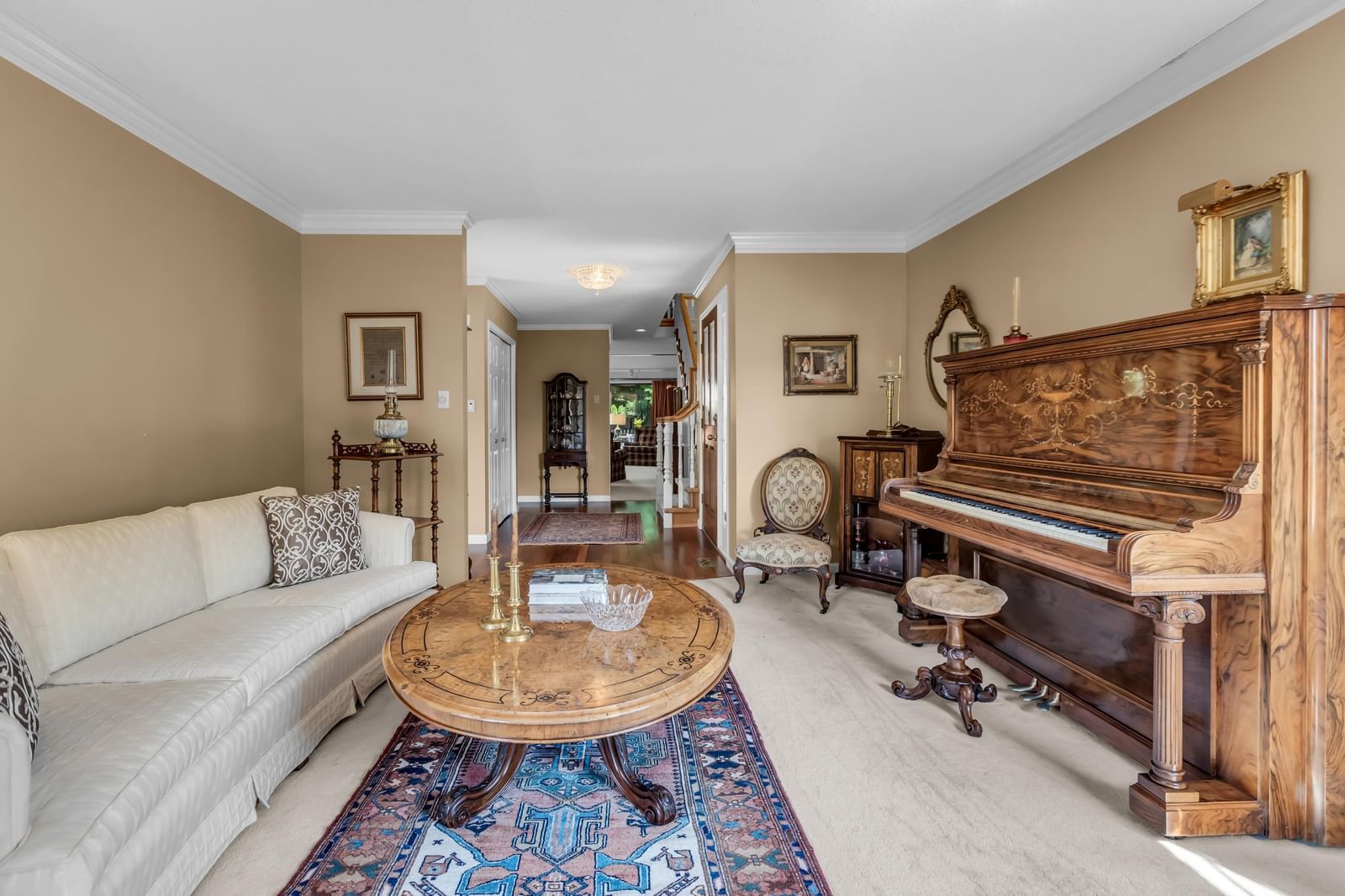 Listing Image 10