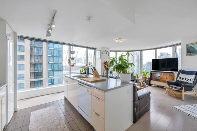 1507 - 233 Robson Street