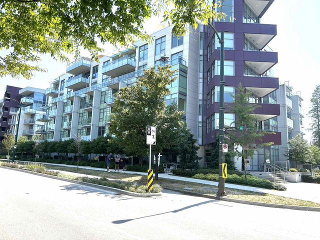A210 - 4963 Cambie Street