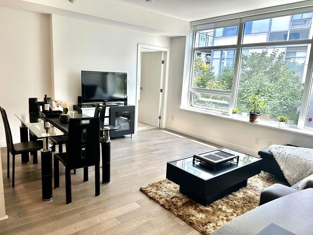 A210 - 4963 Cambie Street