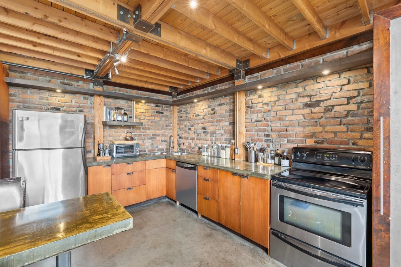 Listing Image 9