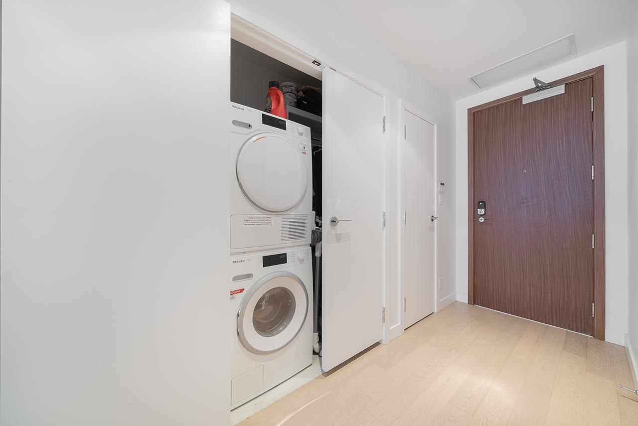 Listing Image 18