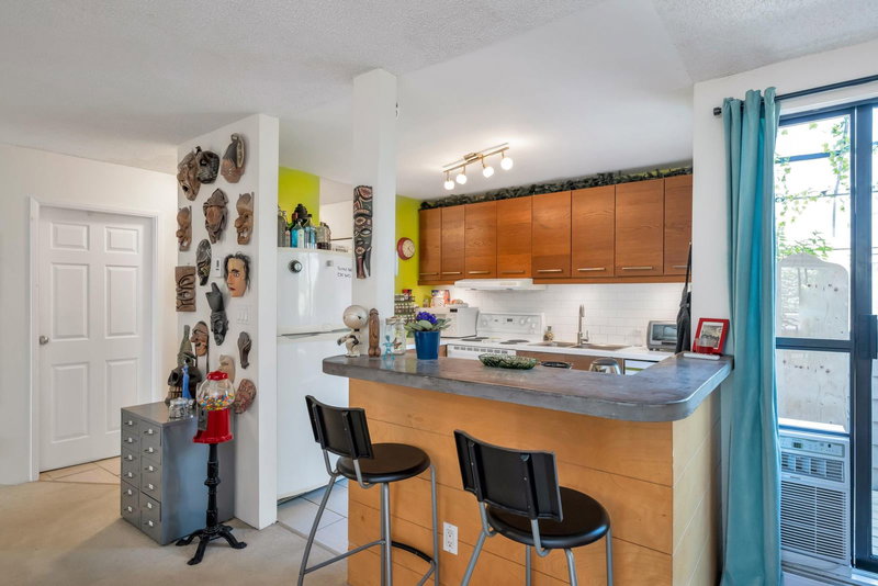 201 - 9145 Saturna Drive, Burnaby, V3J 7K1 | Image 2