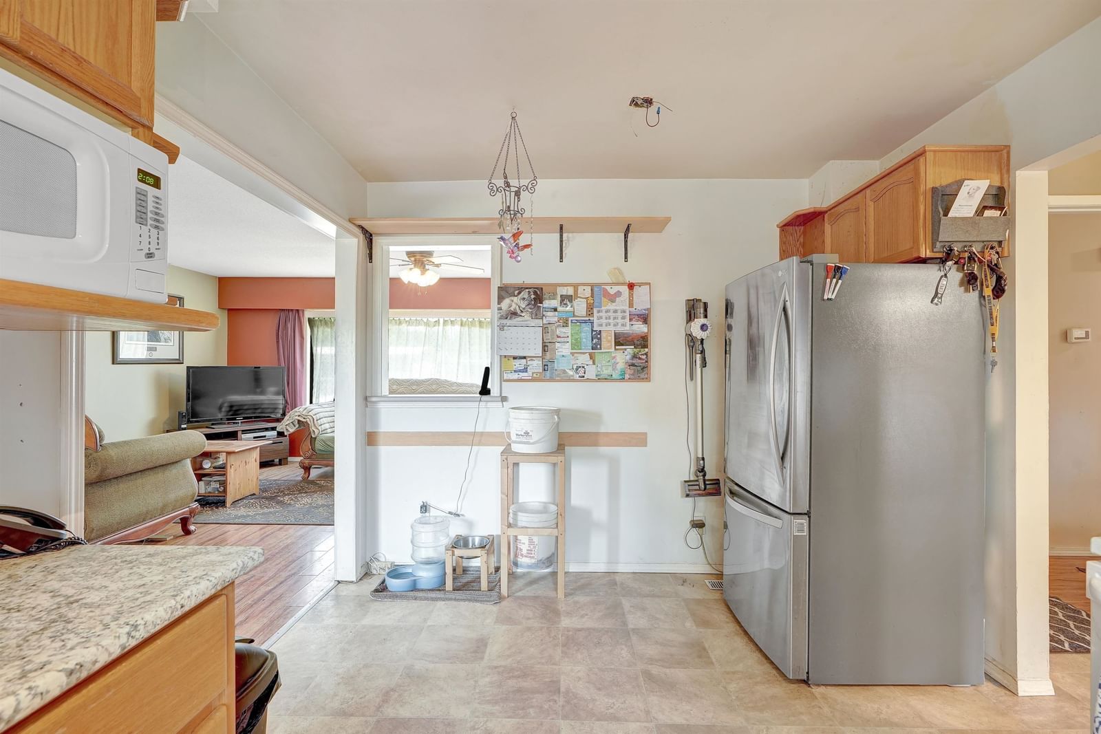 Listing Image 16