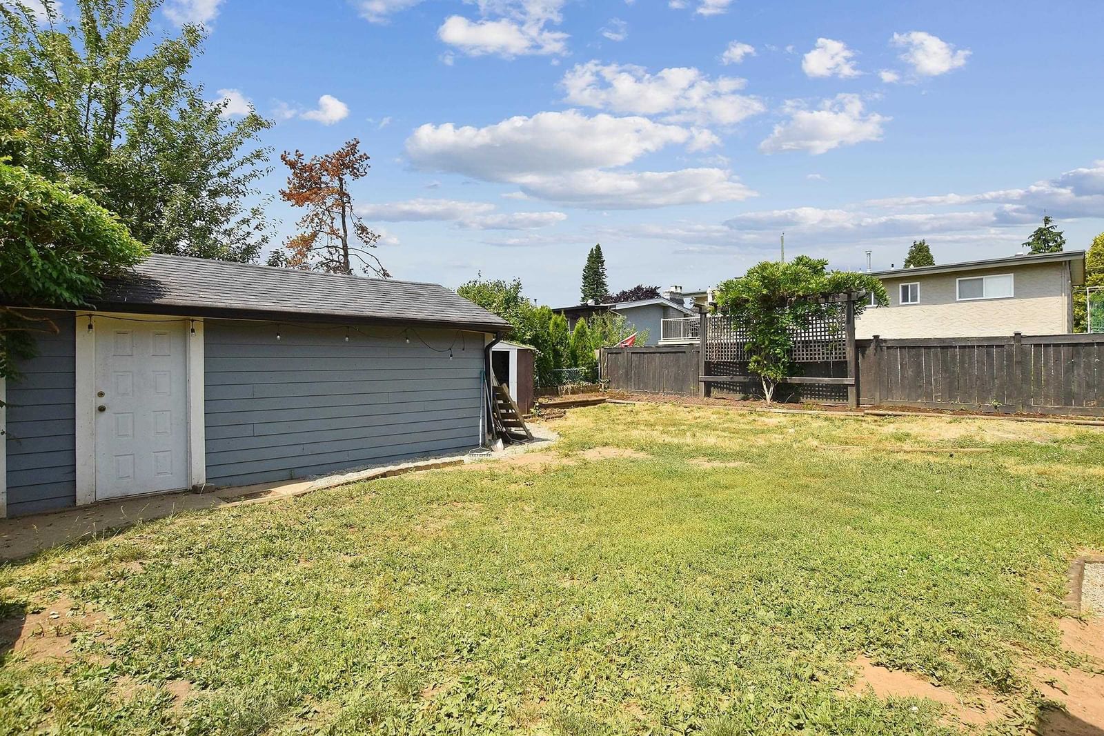Listing Image 20