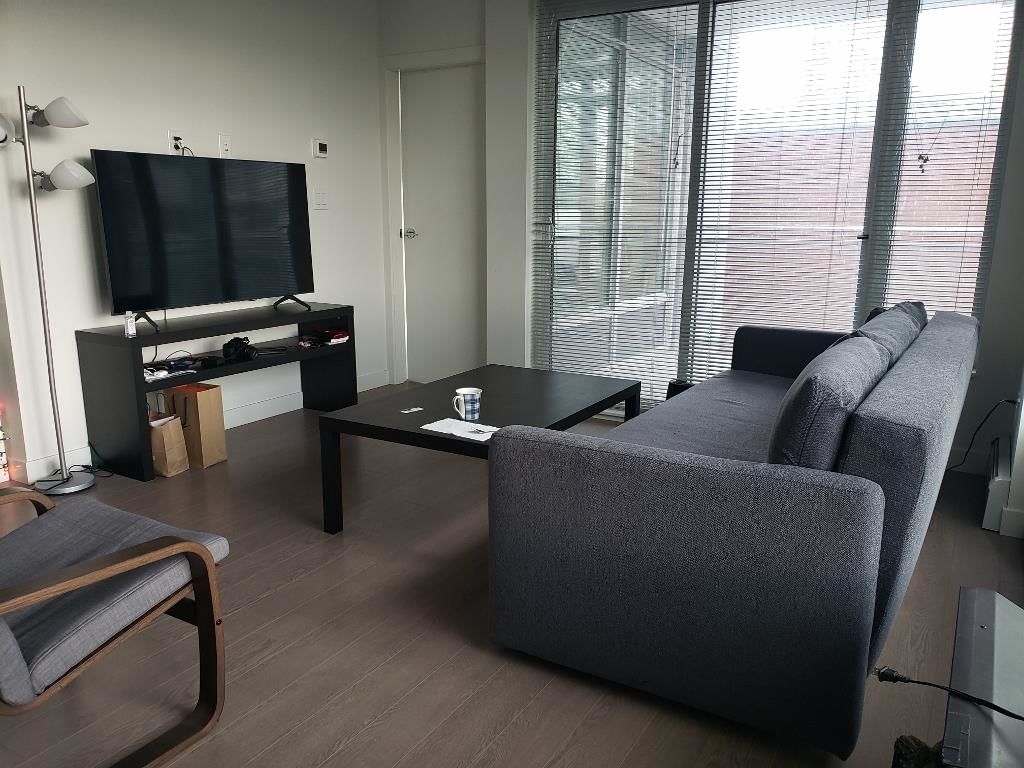 Listing Image 5