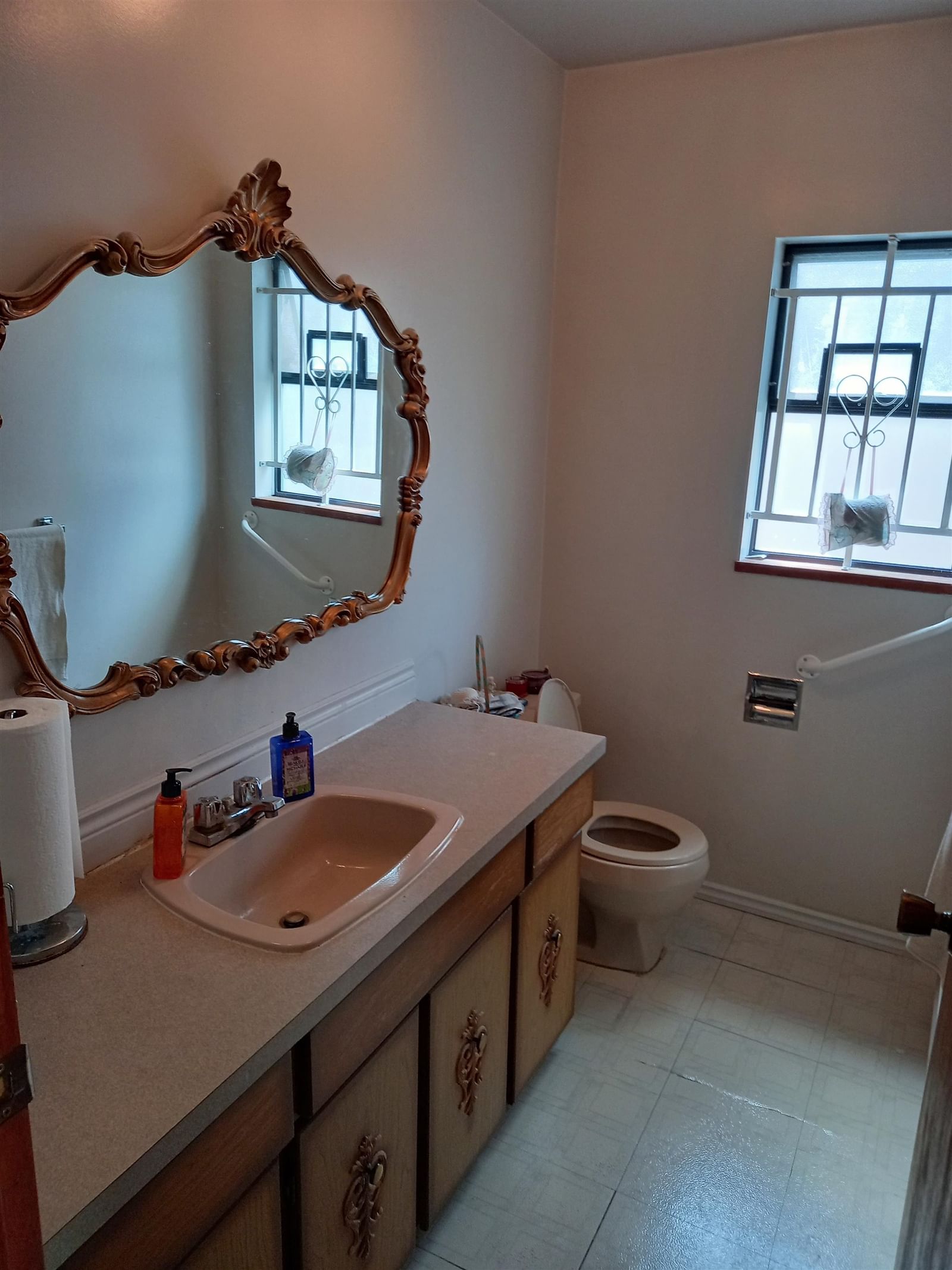 Listing Image 8